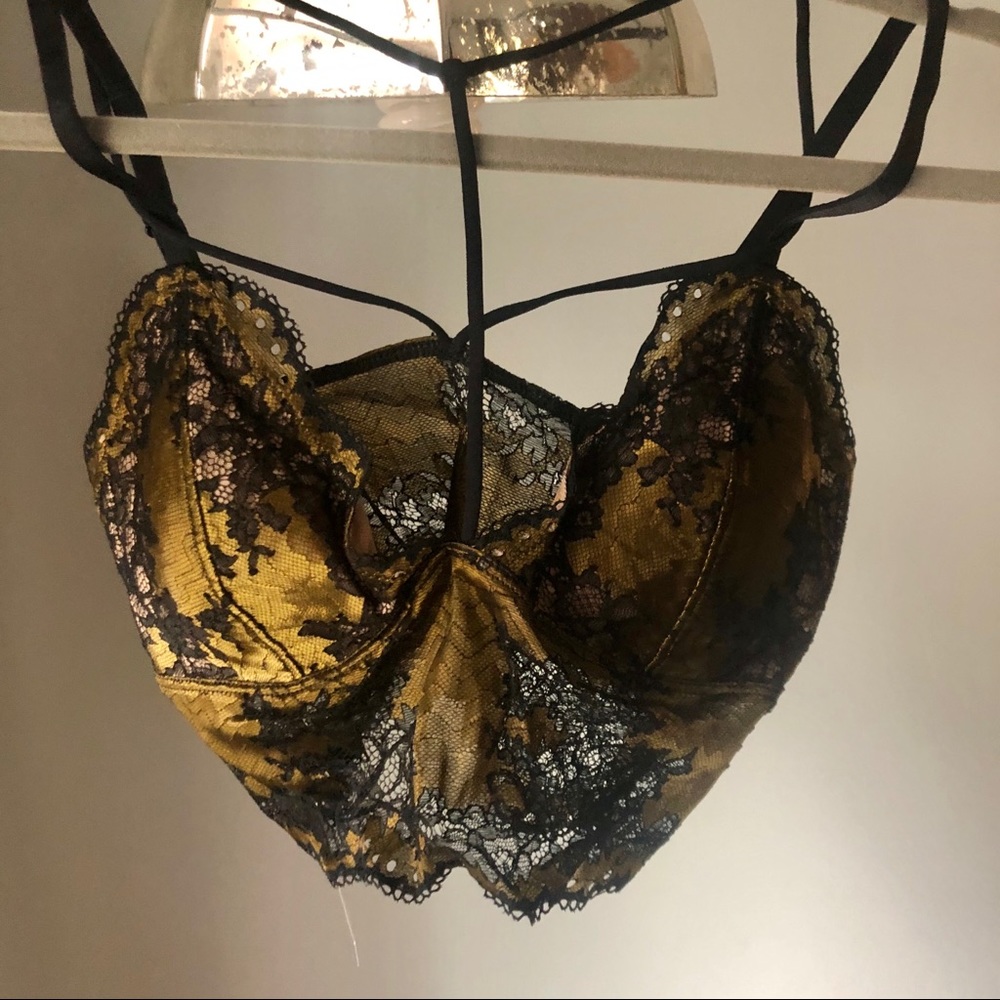 Express cage bra